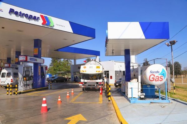 Petropar reajusta a Gs. 400 los precios de sus combustibles