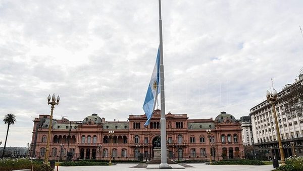 Argentina decreta 5 días de duelo tras alcanzar las 100.000 muertes a causa del covid-19