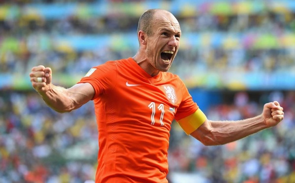 Arjen Robben se retira del fútbol