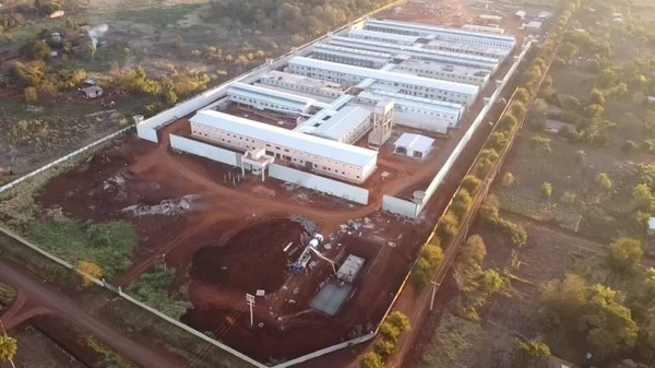 Diario HOY | Construcción de la nueva cárcel de Minga Guazú presenta avance del 88%