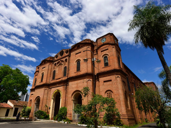 Roban sistema de iluminación de la iglesia de La Encarnación - Megacadena — Últimas Noticias de Paraguay