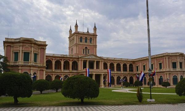 Ejecutivo ve ilógico declarar feriado este lunes – Prensa 5