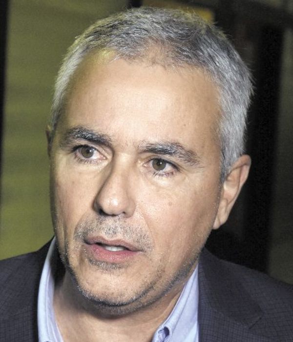Admiten demanda contra el senador Fidel Zavala por filiación - Nacionales - ABC Color