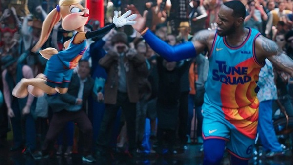 “Space Jam” regresa al cine con LeBron James y una Lola Bunny menos sexual