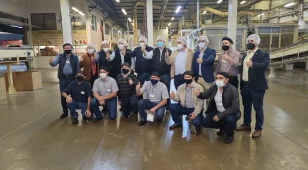 Titular de UIP visita planta de TABESA y aplaude que inversión paraguaya redunde en excelencia - ADN Digital