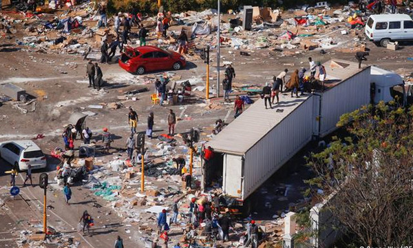 Volátil calma en Sudáfrica tras la ola de disturbios que causó 117 muertos - OviedoPress