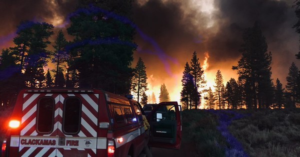 La Nación / Incendios ‘extremos’ y denso humo invaden el oeste de EEUU y Canadá