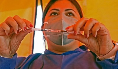 Si recibiste primera dosis en el exterior, podrás completar esquema en el país