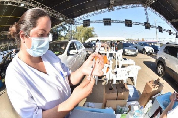 Habilitan dos nuevos vacunatorios en Central | Noticias Paraguay