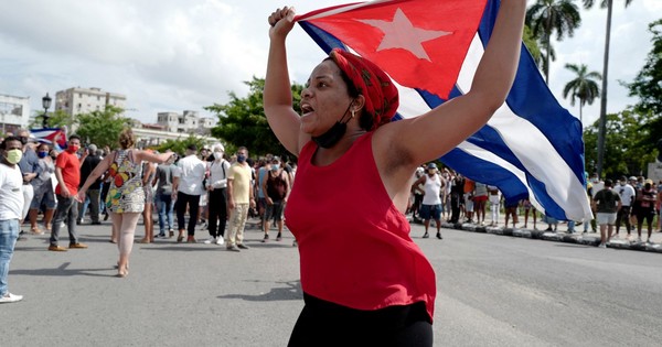 La Nación / Populares artistas expresaron su apoyo a los manifestantes en Cuba