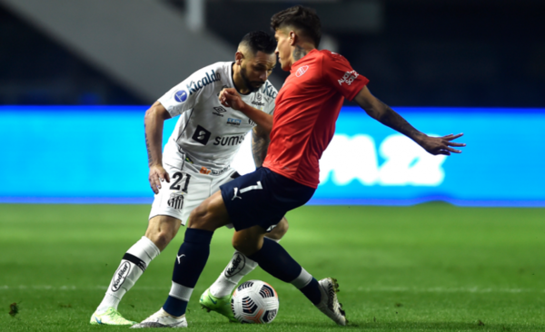Diario HOY | Santos quita una ventaja mínima ante Independiente