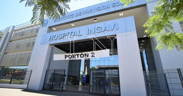 La Nación / IPS Ingavi: mientras ingresó a buscar terapia para su mamá, delincuentes le robaron su vehículo