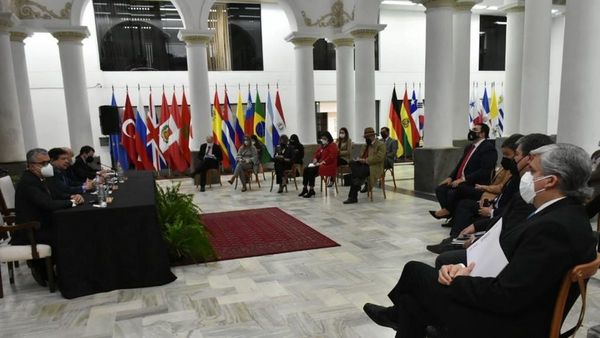 El MRE y productores buscan más mercados