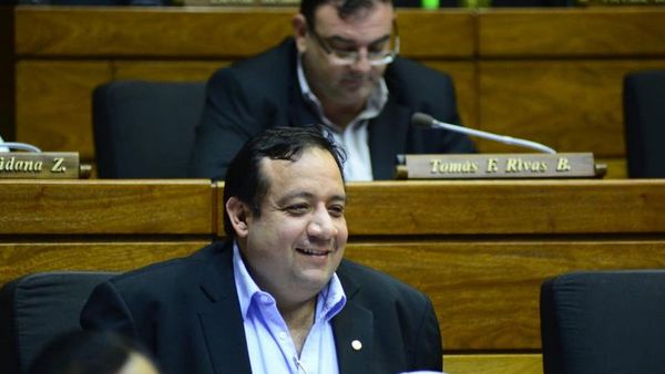 Caso del diputado Dávalos sigue parado en la Fiscalía