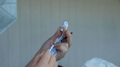 Analizan lista de patologías  para vacunar a los menores