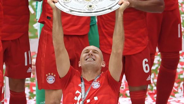 Robben anuncia que se  retira del fútbol