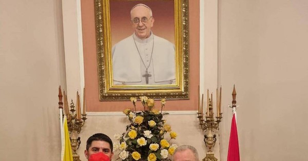 La Nación / “ Nenecho” renueva su compromiso de trabajo