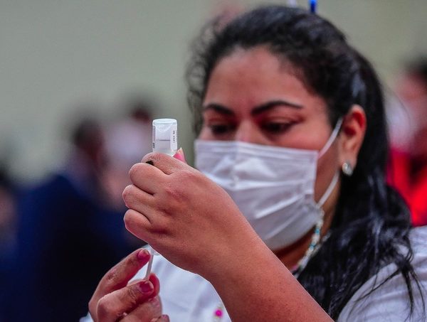 El lunes se agotarían casi todas las vacunas, dice el director de la XI Región Sanitaria · Radio Monumental 1080 AM