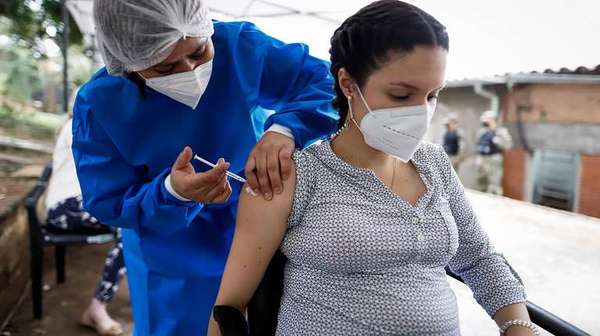 Este sábado y domingo las embarazadas recibirán segunda dosis de la vacuna contra el COVID – Prensa 5