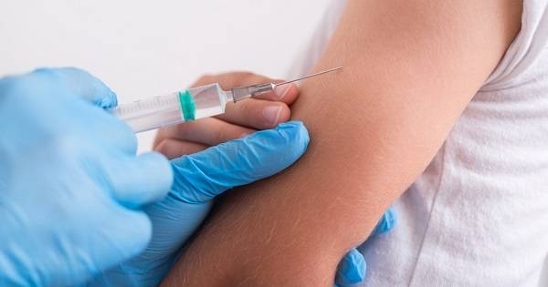 Diario HOY | Estados Unidos acusa a China y Rusia de difundir desinformación sobre vacunas