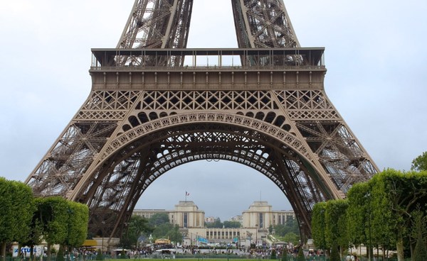 La torre Eiffel vuelve a estar abierta al público luego de más de ocho meses - Megacadena — Últimas Noticias de Paraguay