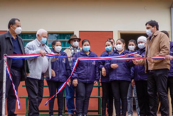 Inauguran mejoras realizadas en la Unidad de Salud familiar en San Joaquín - Noticiero Paraguay