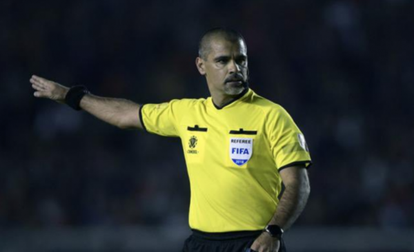 Diario HOY | Duelo argentino será conducido por Eber Aquino
