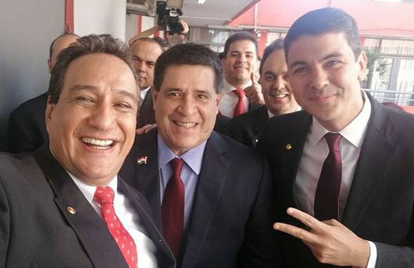 Llamativo contrato de titular de ONG implicada en escándalo de facturas - Nacionales - ABC Color