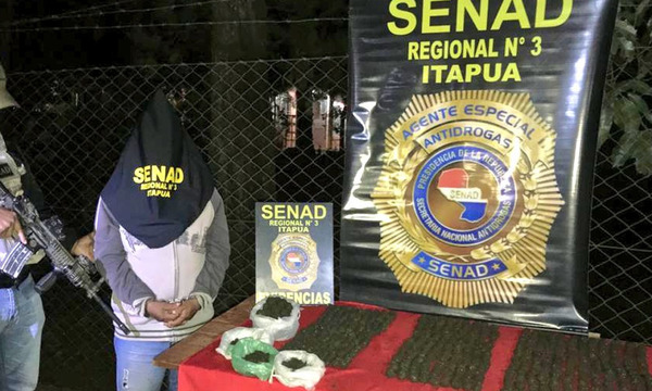 Detienen a un hombre con 850 bolitas de hachís en María Auxiliadora, Itapúa - OviedoPress