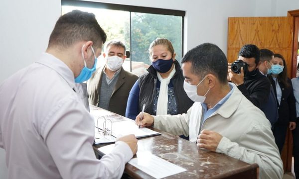 Héctor Lesme inscribió su candidatura a la Intendencia de Ñemby