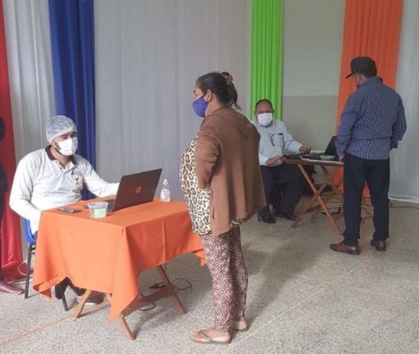 Mañana, sábado 12 y el domingo 13 de junio podrán vacunarse las personas de 55 años cumplidos o por cumplir. Amambay no está incluido