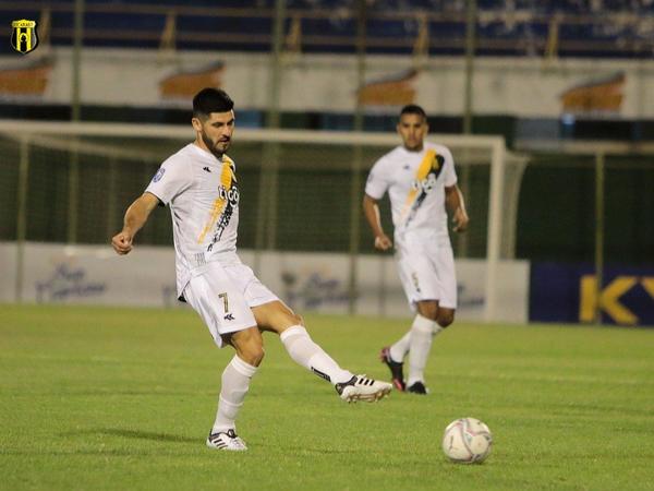 Guaraní recibe a Sol de América – Prensa 5