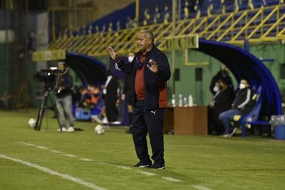 A qué apuntó a Francisco Arce con una disculpa indirecta - Cerro Porteño - ABC Color