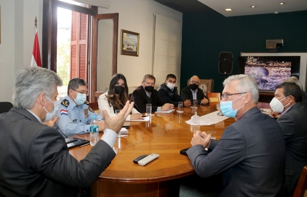 Piden reforzar lucha contra el abigeato en el Chaco tras reunión con Giuzzio | .::Agencia IP::.
