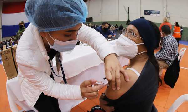 Plan de Vacunación: Salud anuncia que bajará franja etaria para el día miércoles | Noticias Paraguay