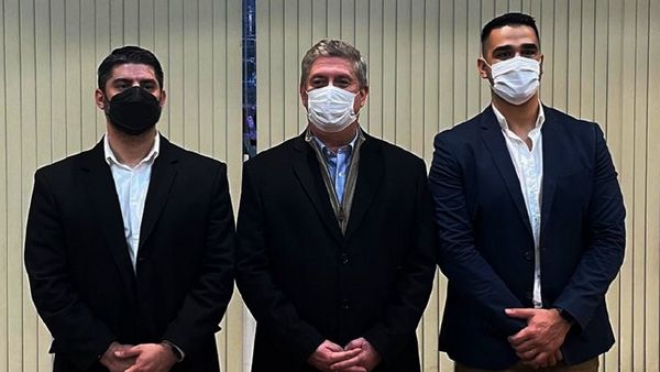 Rodríguez se inscribe para municipales