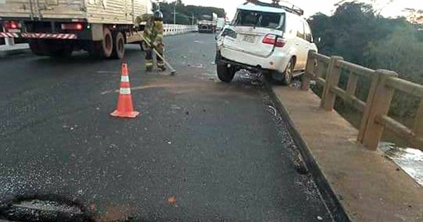La Nación / Lamentable estado de puente ya provocó varios accidentes
