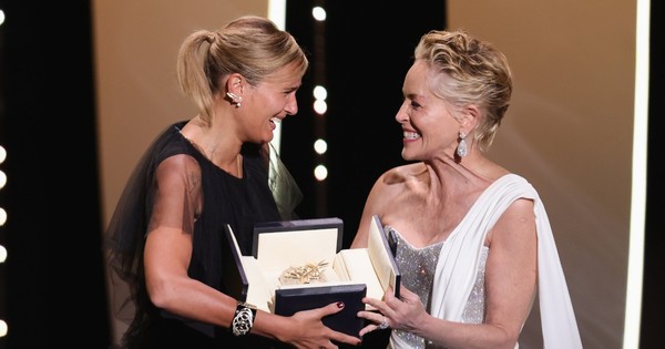 La Nación / Cannes: “Titanio”, filme ultraviolento, recibe la Palma de Oro