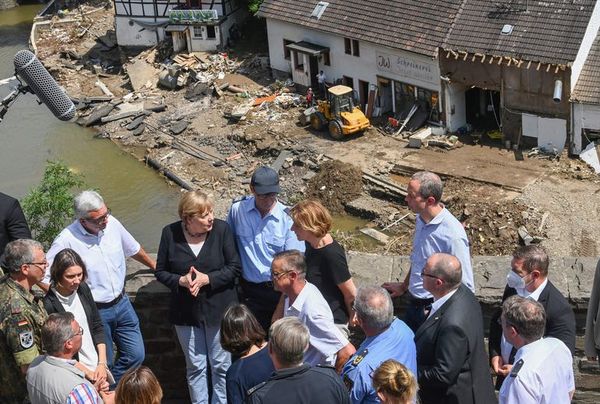 Merkel acude a zona afectada por inundaciones, con un balance de 156 muertos - Mundo - ABC Color