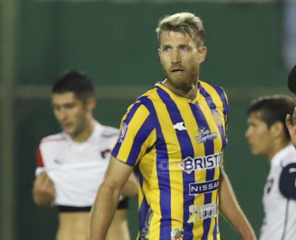 Crónica / Jonathan Schunke, el "vikingo" de Luqueño: "Los paraguayos no te dejarán solo en la guerra"