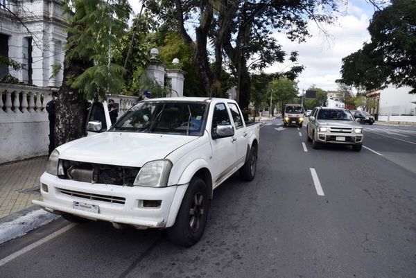 Alevoso golpe ante inacción policial, criminales atacan en plena Mariscal López - Nacionales - ABC Color