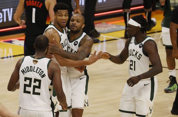 Bucks superan a Suns y quedan a una victoria del título de la NBA - Básquetbol - ABC Color