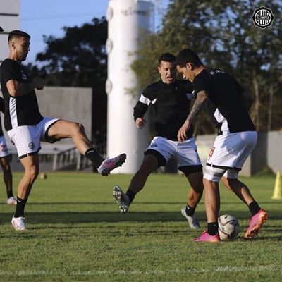 Olimpia se presenta en su casa ante River Plate