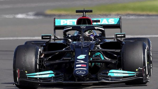 Lewis Hamilton gana el Gran Premio de Gran Bretaña