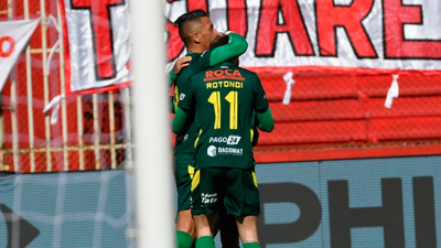 Lucas Barrios anota para Defensa y Justicia pero no le alcanza
