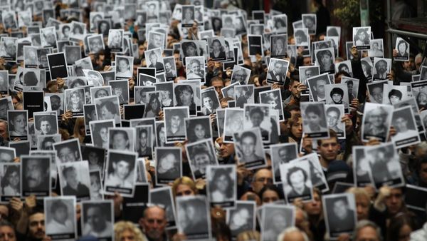 Se cumplen 27 años del atentado a la AMIA en Buenos Aires