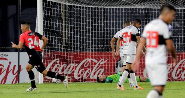 River Plate le da un duro cachetazo de inicio a Olimpia