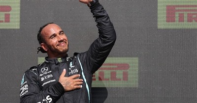 La Nación / Hamilton “peligroso” festeja
