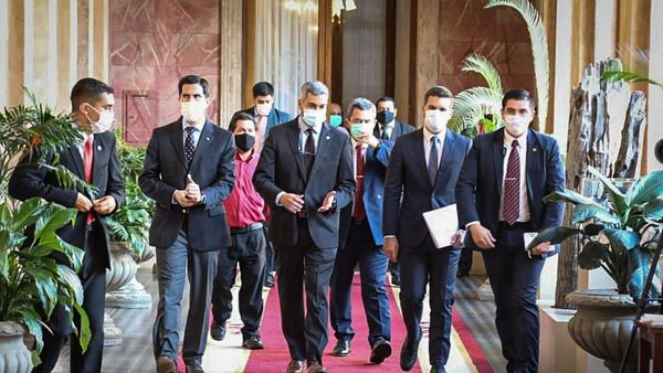Pedido de préstamo del Ejecutivo se topa con críticas en el Congreso