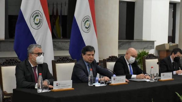 En México, canciller hablará sobre vacuna con dos laboratorios